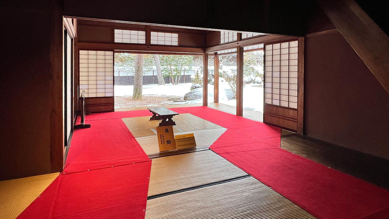 Takayama 